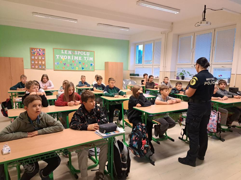 Beseda o pozitívach a nástrahách na internete 